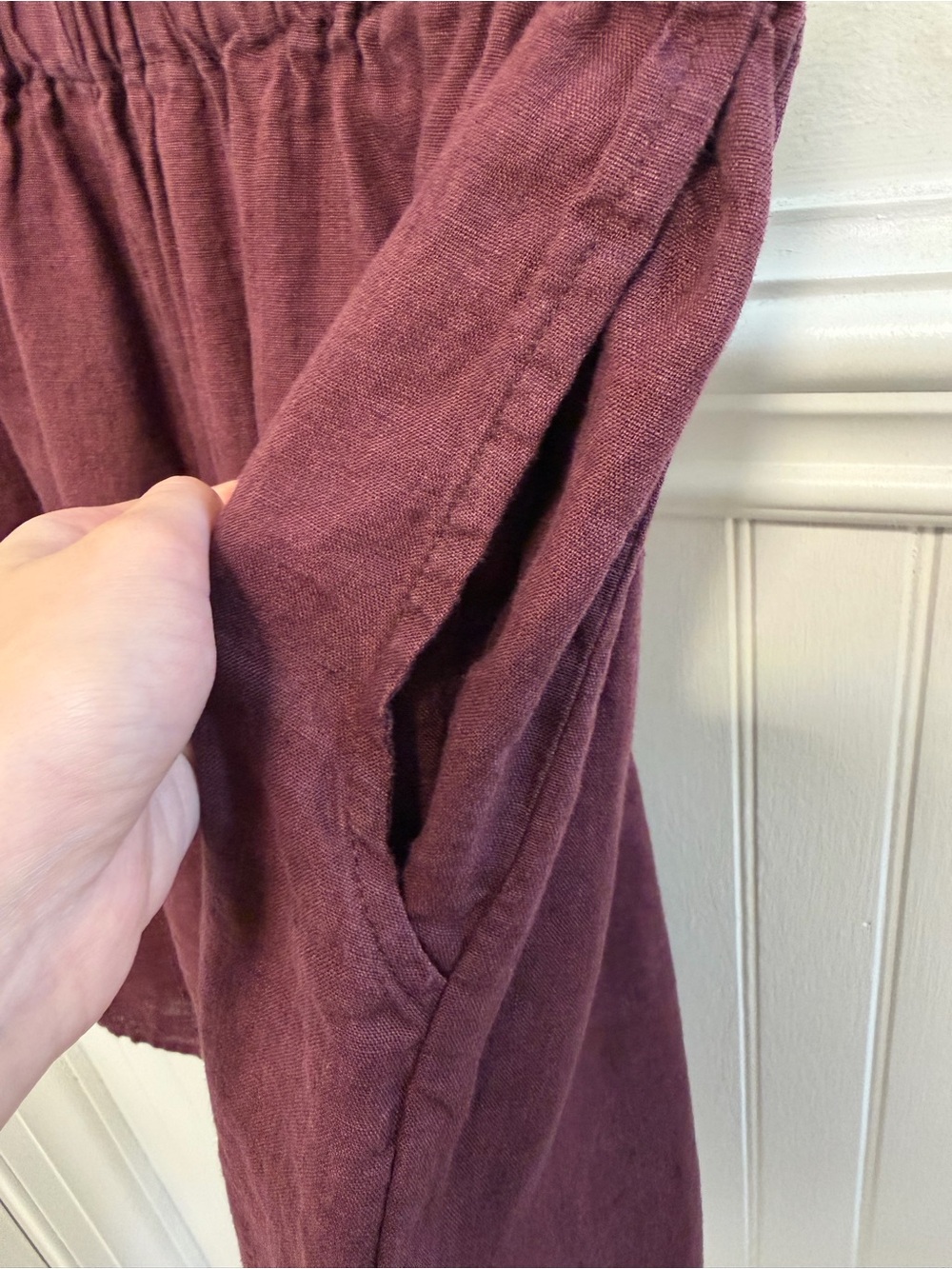 Flax Burgundy Linen Shorts with Textured Weave - Picture 4 of 5